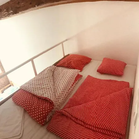 Pod Sufitem Hostel Krakow